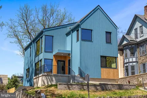139 W Mount Pleasant Ave, Philadelphia, PA 19119