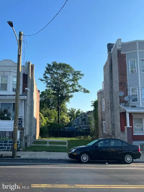 6208 Vine St, Philadelphia, PA 19139