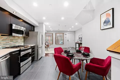 444 Poplar St, Philadelphia, PA 19123