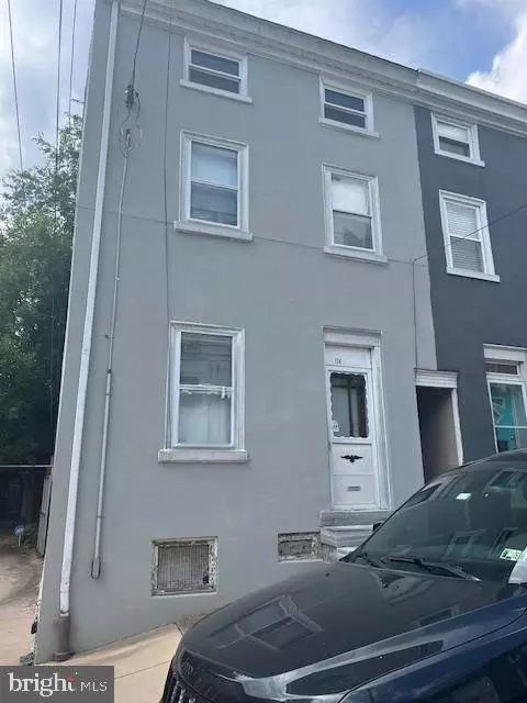 174 Gay St, Philadelphia, PA 19127
