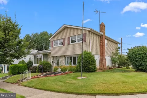 3817 Dorchester Rd, Philadelphia, PA 19154