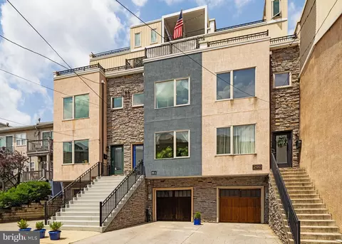288 Delmar St #A, Philadelphia, PA 19128