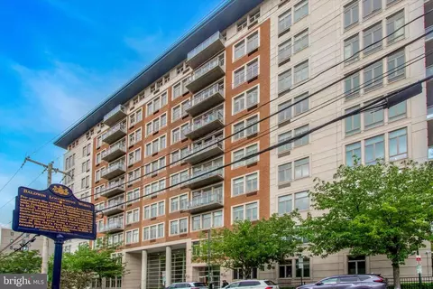 1900 Hamilton St #402, Philadelphia, PA 19130