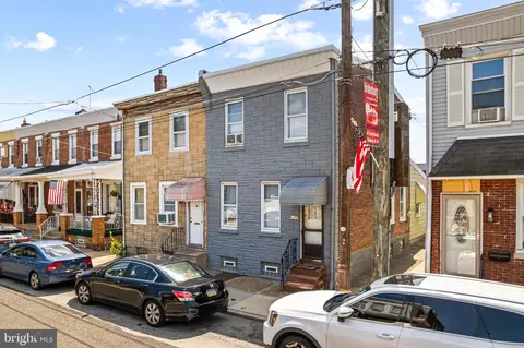 4517 Salmon St, Philadelphia, PA 19137
