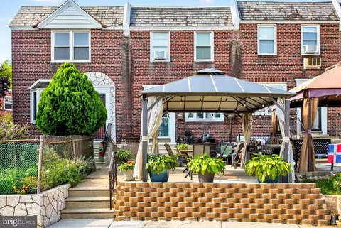 534 E Ashdale St, Philadelphia, PA 19120
