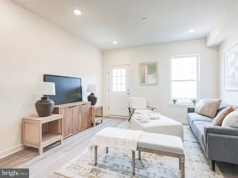 2153 E Orleans St, Philadelphia, PA 19134