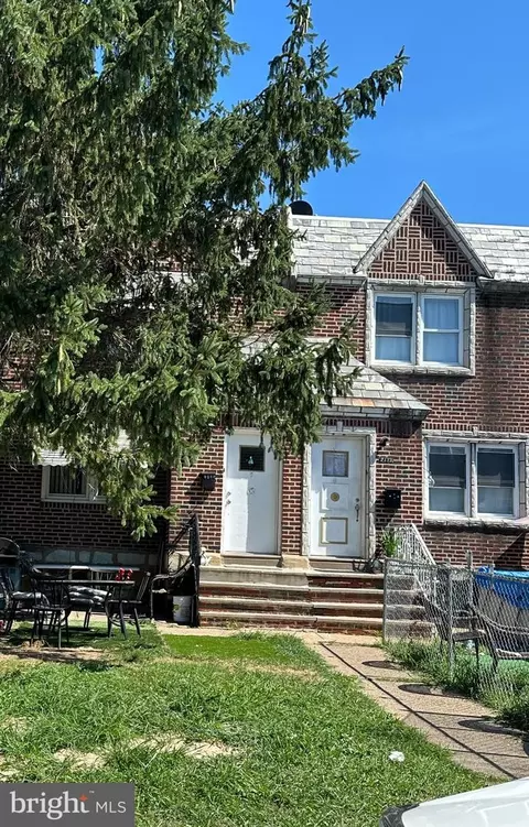 7135 Oakland St, Philadelphia, PA 19149