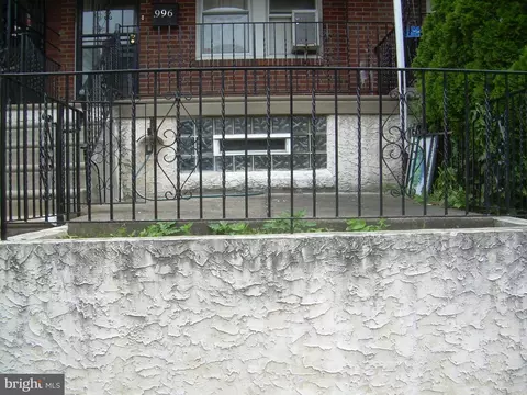 996 Anchor St, Philadelphia, PA 19124