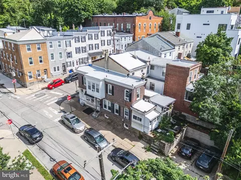 157 Cotton St, Philadelphia, PA 19127