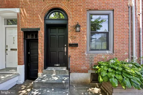 938 N 4th St, Philadelphia, PA 19123