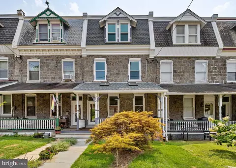 252 Sumac St, Philadelphia, PA 19128