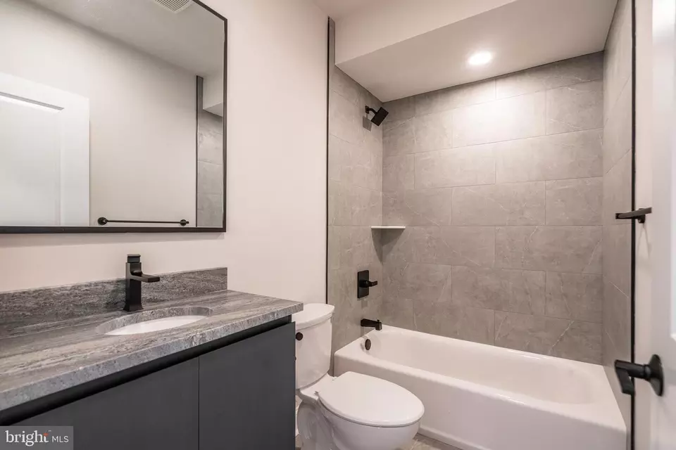 Bath - 2711 Maya Ln #A62, Philadelphia, PA 19131 photo 1 of 1