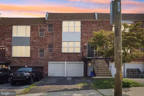 4579 Manayunk Ave, Philadelphia, PA 19128