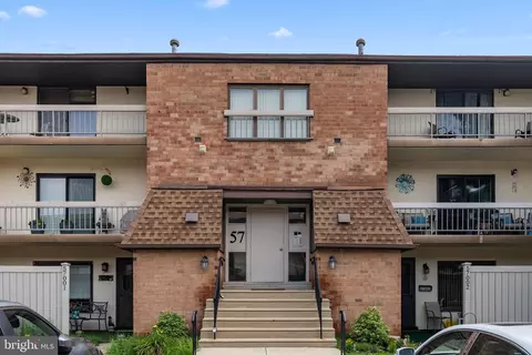57103 00 Delaire Landing Rd #103, Philadelphia, PA 19114