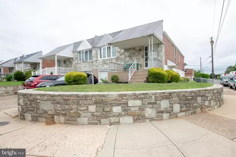 9729 Hoff St, Philadelphia, PA 19115