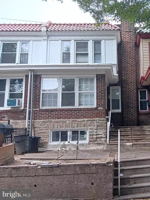 1815 Penfield St, Philadelphia, PA 19126