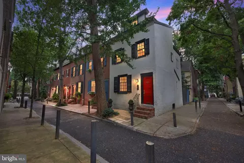 406 S Camac St, Philadelphia, PA 19147