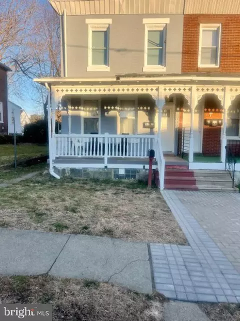 5413 N Front St, Philadelphia, PA 19120