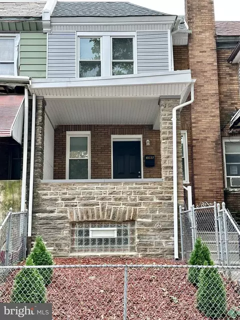 6637 N Bouvier St, Philadelphia, PA 19126