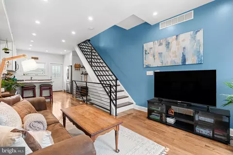 2117 Latona St, Philadelphia, PA 19146