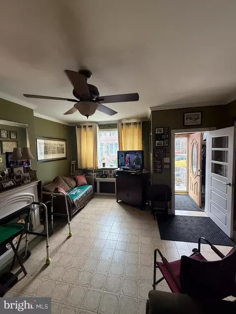 2533 S 15th St, Philadelphia, PA 19145