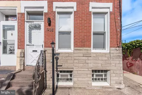 1938 N Howard St, Philadelphia, PA 19122