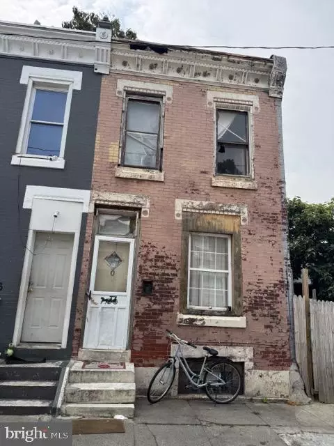 908 W Seltzer St, Philadelphia, PA 19133