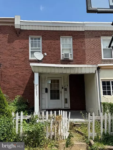 2247 Larue St, Philadelphia, PA 19137