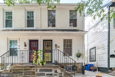 634 W Naomi St, Philadelphia, PA 19144