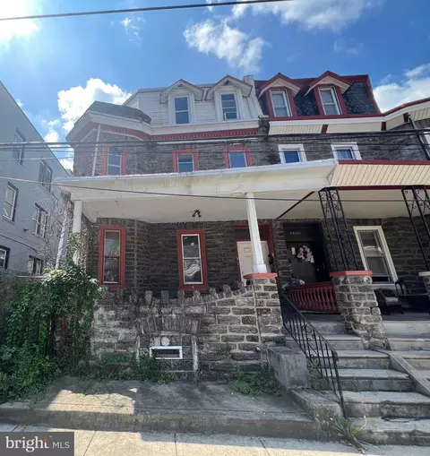 1426 W Rockland St, Philadelphia, PA 19141