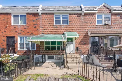 6734 Harley St, Philadelphia, PA 19142