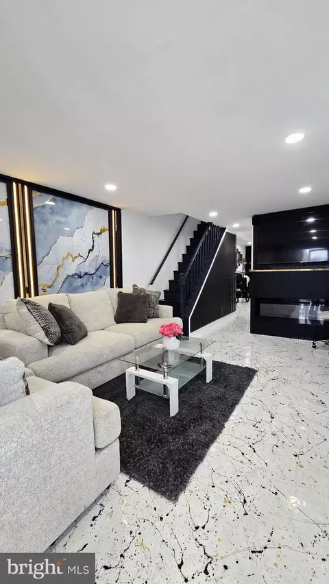 4729 Duffield St, Philadelphia, PA 19124