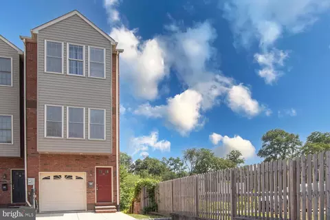 635 Dupont St #O, Philadelphia, PA 19128