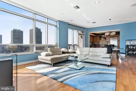 110 S 12 S Front St #1100, Philadelphia, PA 19106
