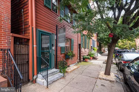 1112 Marlborough St, Philadelphia, PA 19125