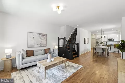 6903 Greene St, Philadelphia, PA 19119