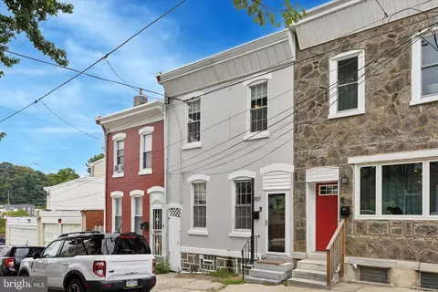 107 W Salaignac St, Philadelphia, PA 19127