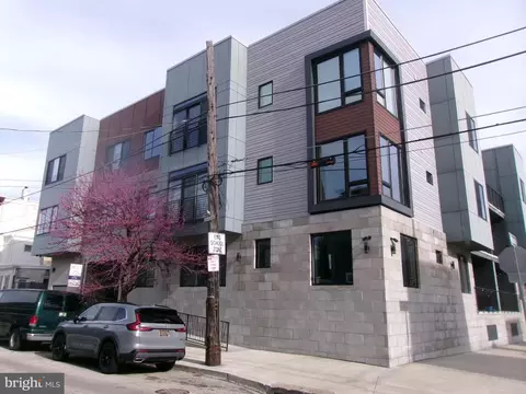 700 Moyer St #302, Philadelphia, PA 19125