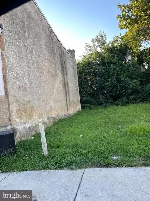 6083 Upland St, Philadelphia, PA 19142