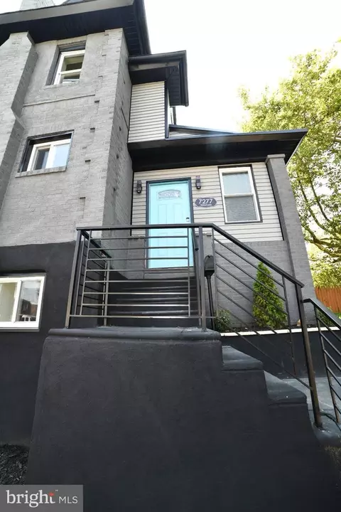 7277 E Walnut Ln, Philadelphia, PA 19138