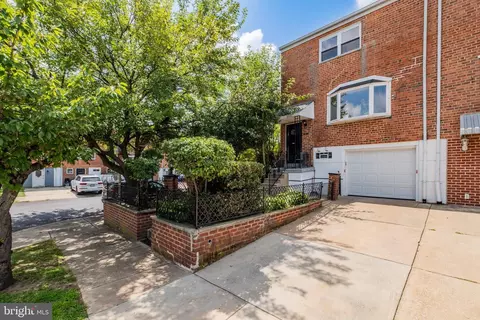 2814 S 73rd St, Philadelphia, PA 19153
