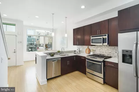 1135 N Hope St #18, Philadelphia, PA 19123