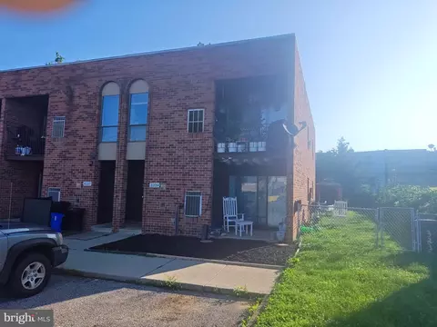 3239 Red Lion Rd, Philadelphia, PA 19114