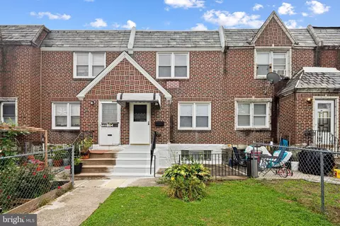 7129 Oakland St, Philadelphia, PA 19149