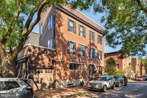 2600 Naudain St, Philadelphia, PA 19146