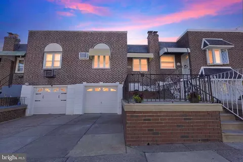 4327 Howland St, Philadelphia, PA 19124