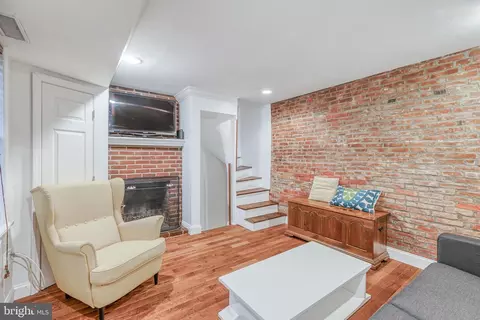 813 Kater St #B, Philadelphia, PA 19147