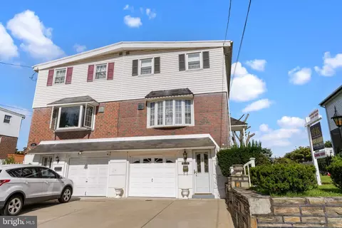 8218 Winthrop St, Philadelphia, PA 19136