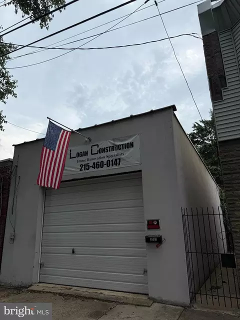 3561 Almond St, Philadelphia, PA 19134