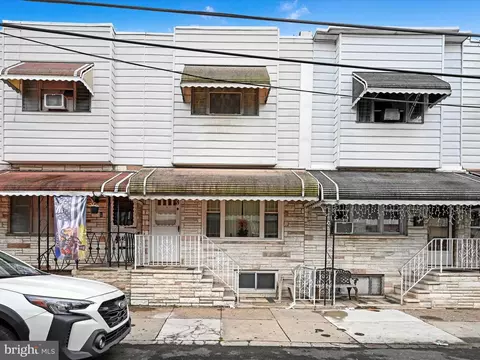 2647 S 10th St, Philadelphia, PA 19148
